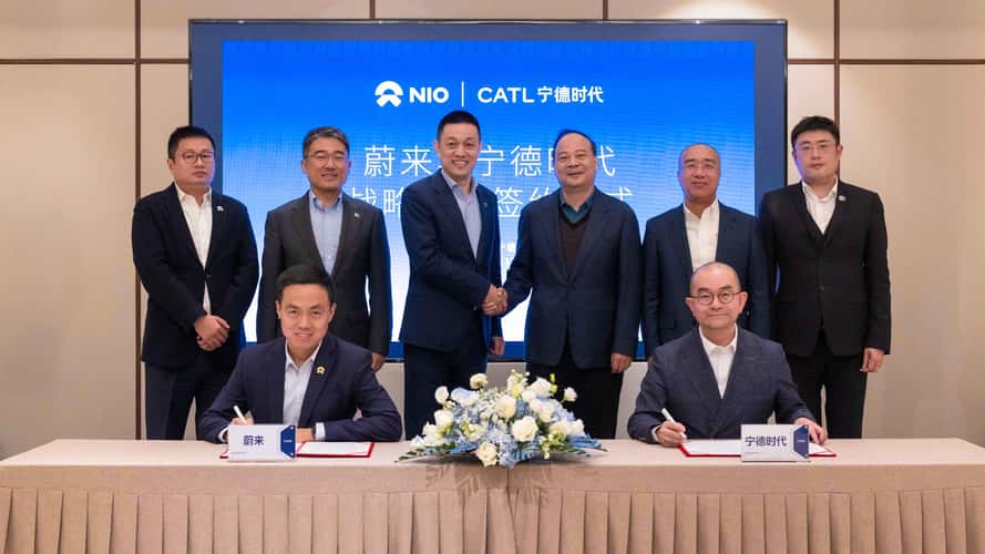 I colossi cinesi Nio e CATL si alleano per il battery swap