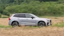 Volvo XC60 2025, la prova