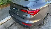 Avaliação Fiat Cronos Drive 1.3 AT 2026 - traseira com spoiler