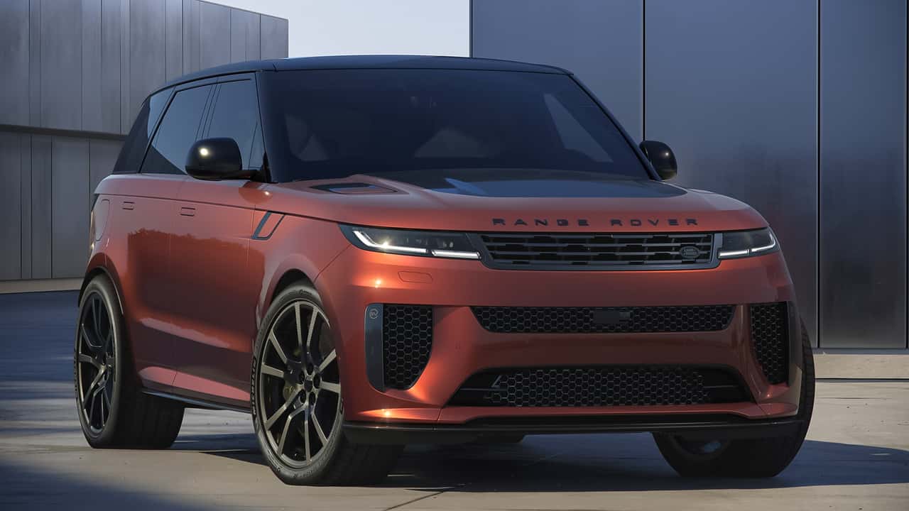 C'è fibra di carbonio ovunque sulla Range Rover Sport più cattiva
