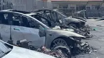 L'incendio nella concessionaria Tesla a Roma