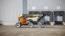 JLG; piattaforma elettrica a braccio articolato EC450AJ Compact