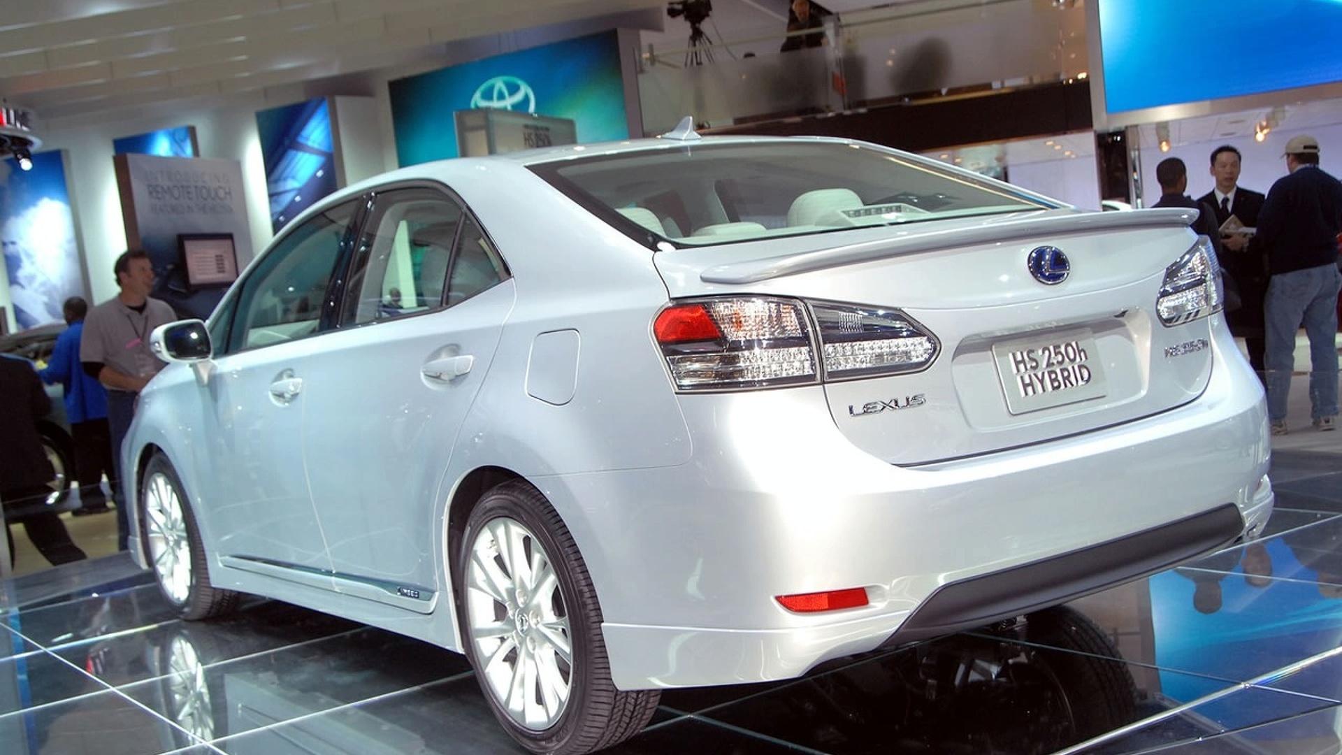 Lexus Recalls 18k Examples Of Hs 250h For Hybrid Short Circuit