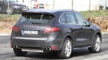 2012 Porsche Cayenne Turbo S spied 20.04.2011