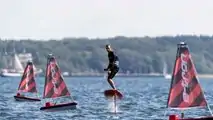 Audis Elektro-Surfbrett: Franz Hofmann auf einem Prototyp bei der Kieler Woche 2018