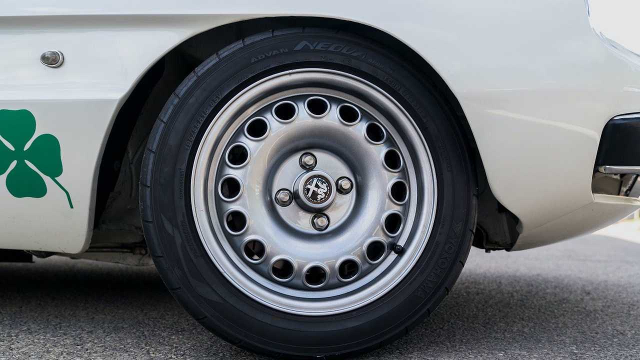 Alfa Romeo Spider by Alfaholics