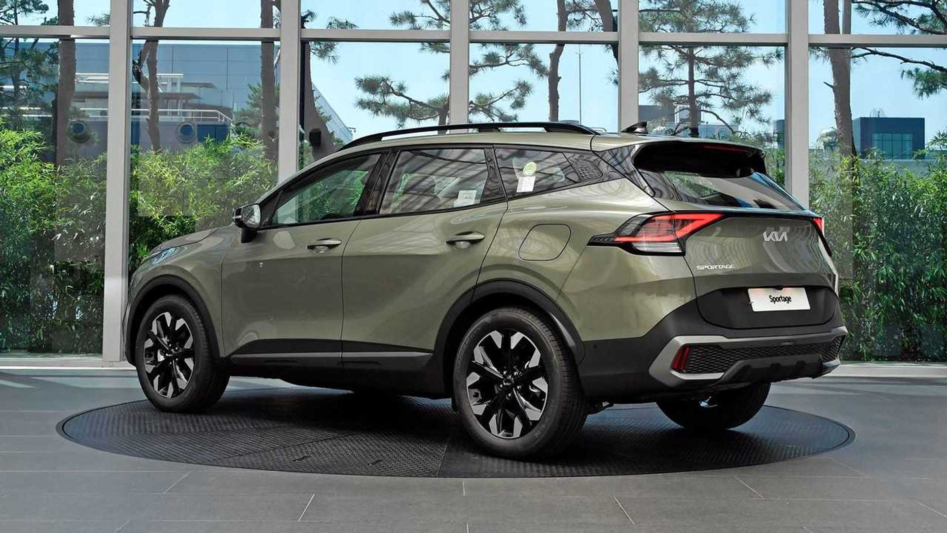 2022 Kia Sportage Full Design Reveals Sharp Looks Two Tone Cabin   2022 Kia Sportage 