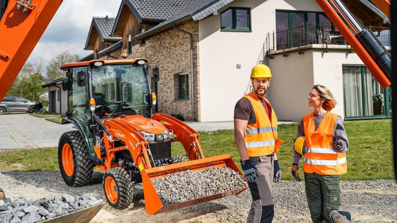Kubota LX1