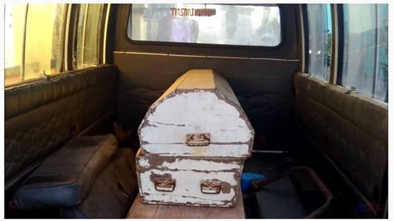 Kijang Buaya Ambulans Horor