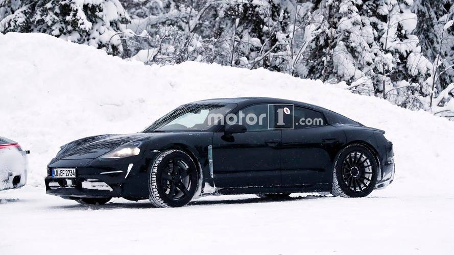 Porsche Mission E, 911 casus fotoğraf