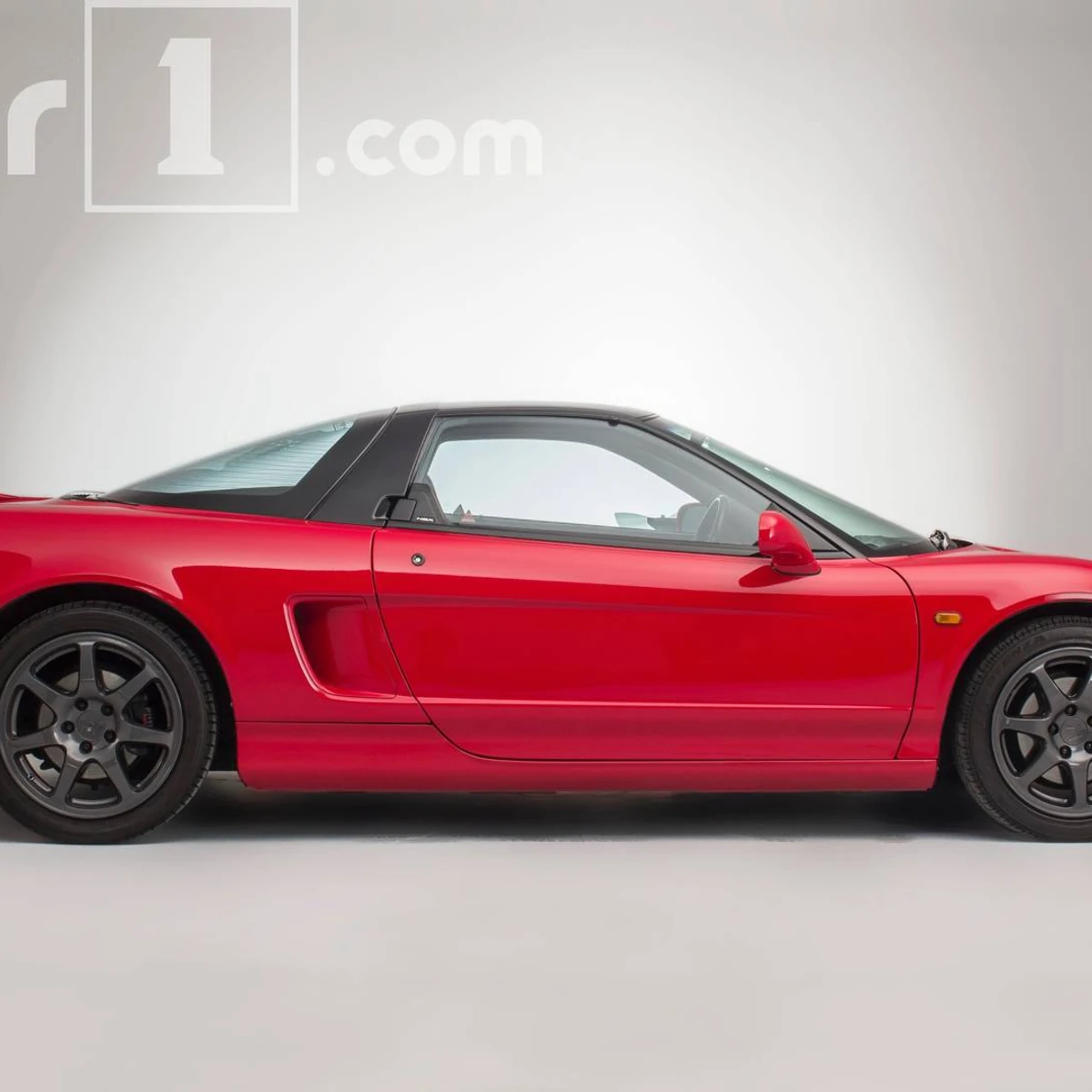 Motor1.com Legends: 1990 Acura/Honda NSX