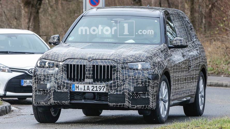 BMW X7 casus fotoğraf