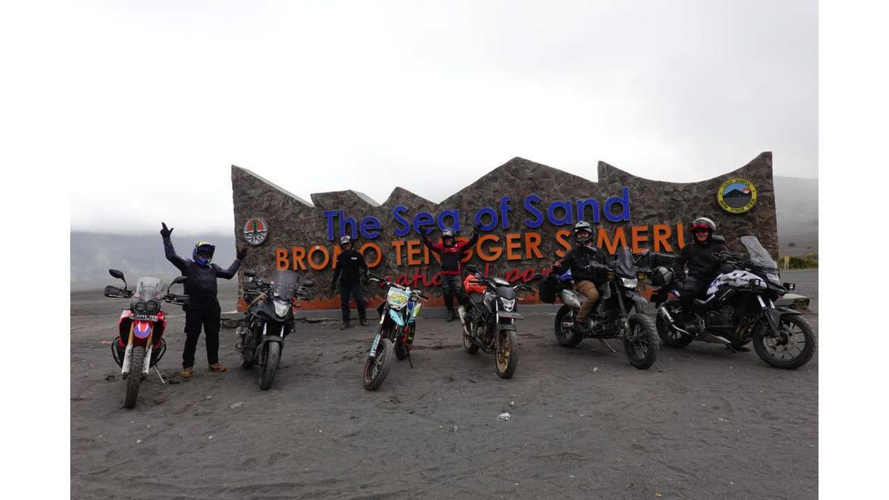 Komunitas The Brad di Taman Nasional Bromo Tengger Semeru