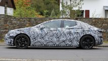 Mercedes-Benz EQE Yeni Casus Fotoğraflar