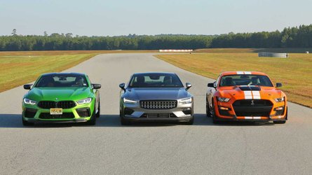 Modern Muscle Car Drag Race