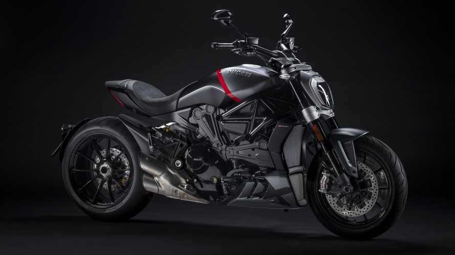 Ducati XDiavel Dark y XDiavel Black Star 2021, dos caras de la bestia