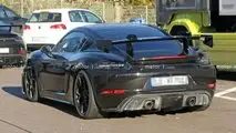 2022 Porsche 718 Cayman GT4 RS spia foto