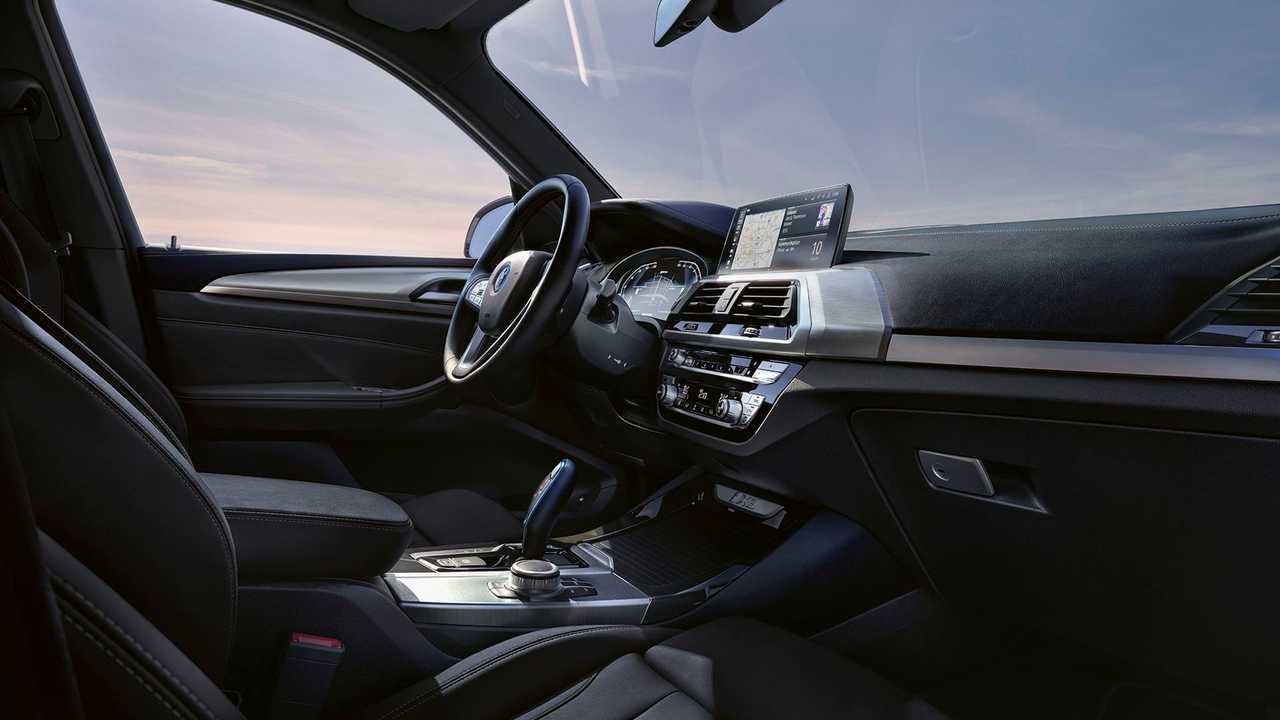 BMW iX3 Premier Edition