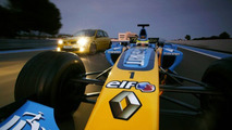Renault Megane F1 Team R26