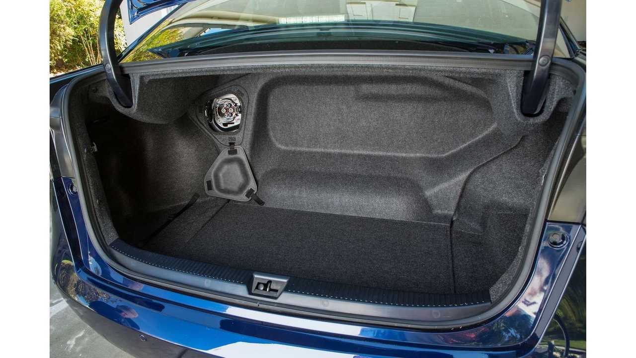 Toyota Mirai - CHAdeMO in the trunk
