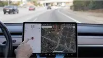 Con: Huge Center Screen for Everything