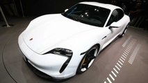 Porsche Taycan, a Francoforte con gli interni vegani