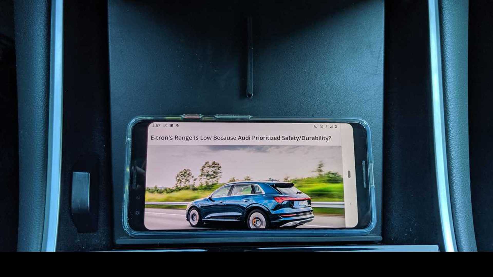 Product Review Jeda Wireless Pad and USB Hub For Tesla Model 3