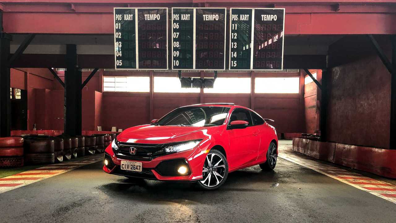 Sandero RS e Civic Si