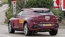 Nouvelles photos espion de l'Aston Martin DBX