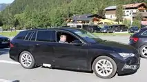 Nuova Skoda Octavia Wagon, le foto spia