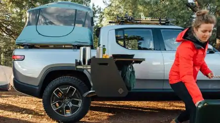 У Rivian появился новый режим для кемпинга Кухня лагеря Ривиан R1T