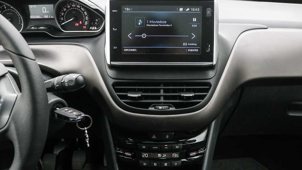 Crítica: Peugeot 2008 1.6 THP Sport (2020)