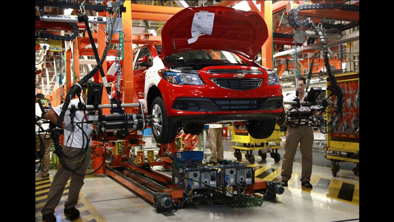 Anfavea: vendas de veículos caem 31,4% em janeiro; produção fica quase estável