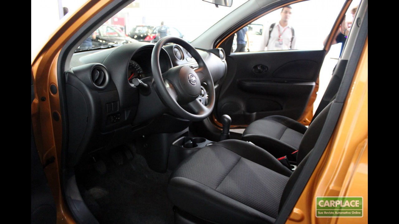 Nissan inicia venda do March 1.6 no México por R$ 16.200 - Consumo chega a 20,9 km/l