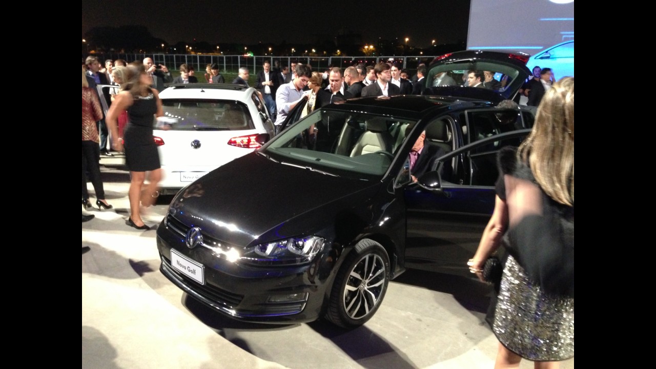 Volkswagen mostra o novo Golf recheado de tecnologia