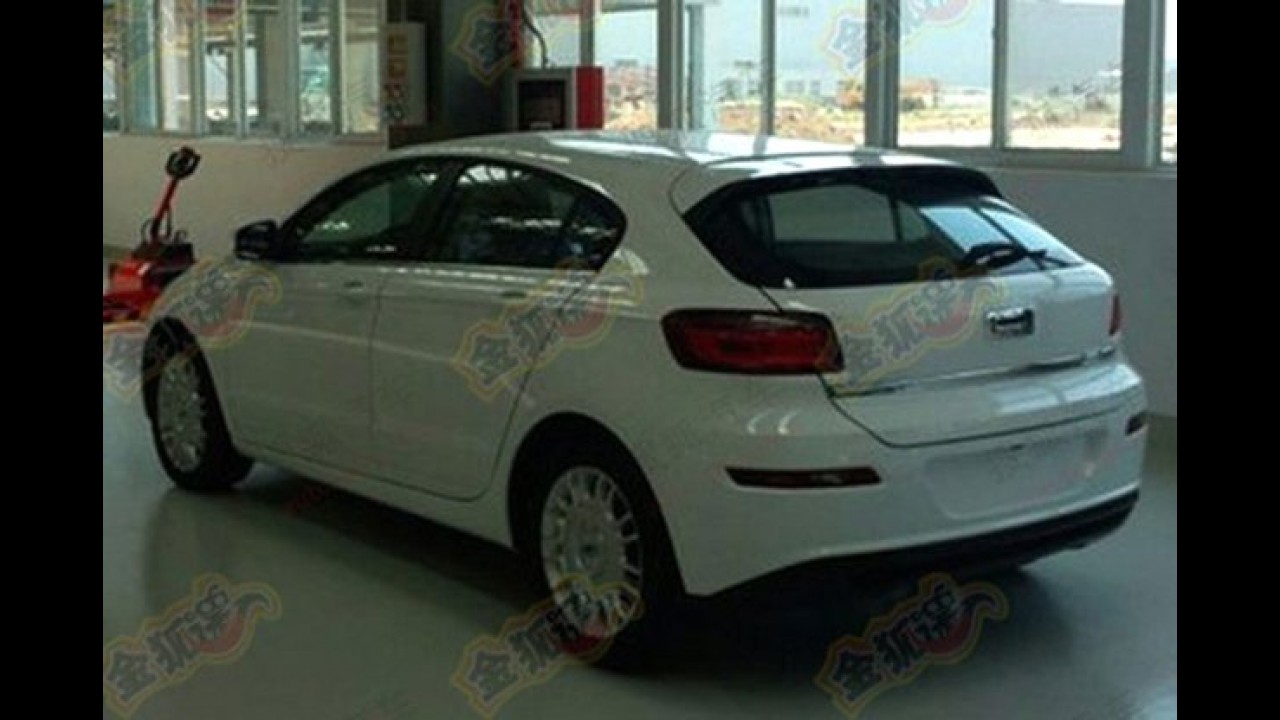 Flagra: veja as primeiras fotos da versão de produção do Qoros 3 hatch