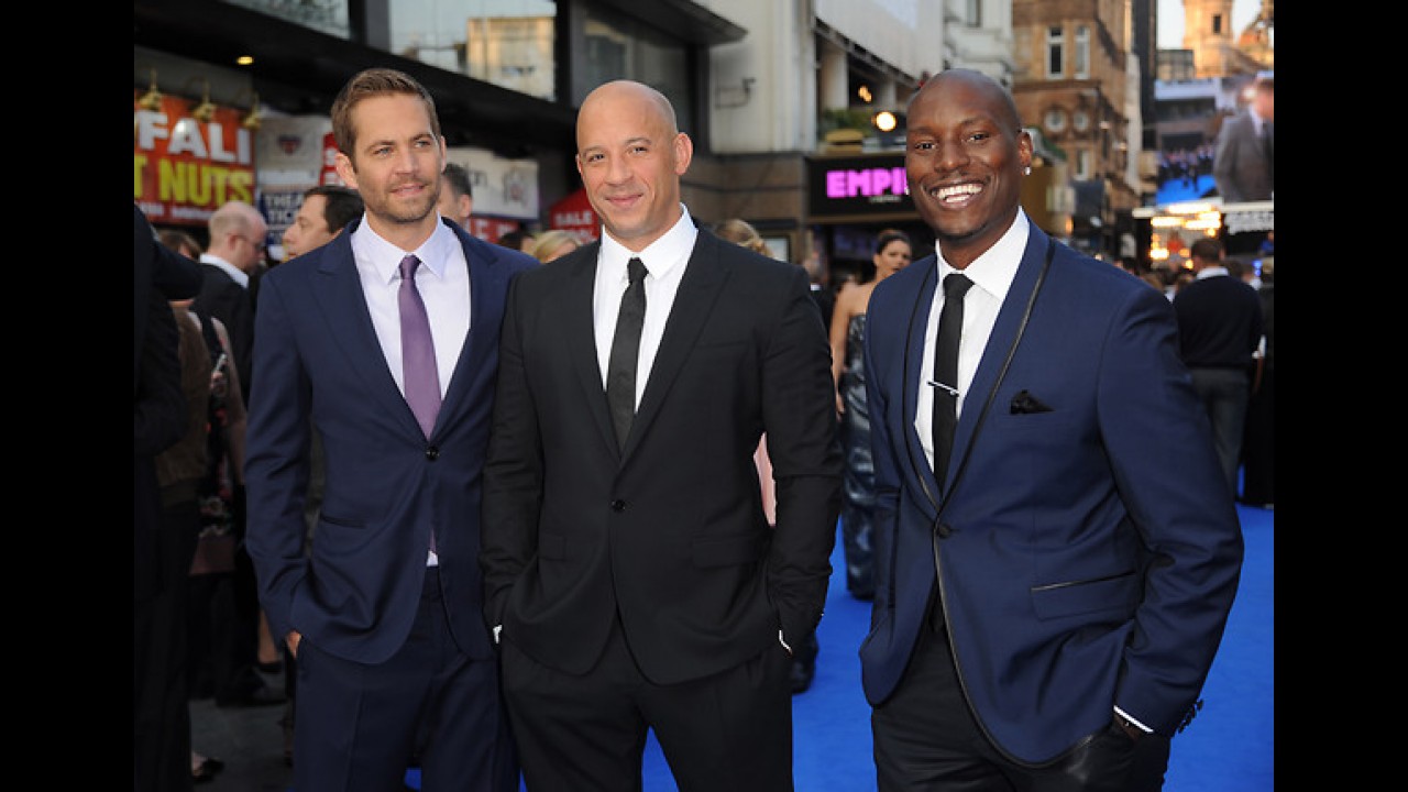 "Velozes e Furiosos 7" será adiado, mas não cancelado, após a morte de Paul Walker
