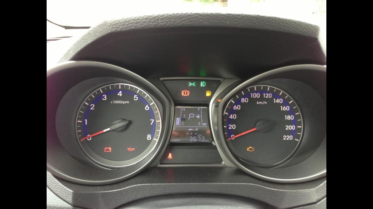 Teste CARPLACE: Hyundai HB20 S Premium A/T 2014 cobra o (caro) preço do sucesso