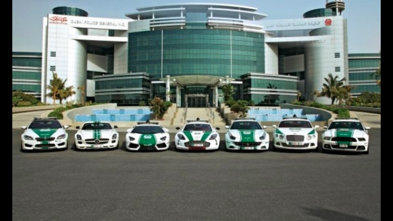 McLaren MP4-12C entra para a frota das supermáquinas da polícia de Dubai