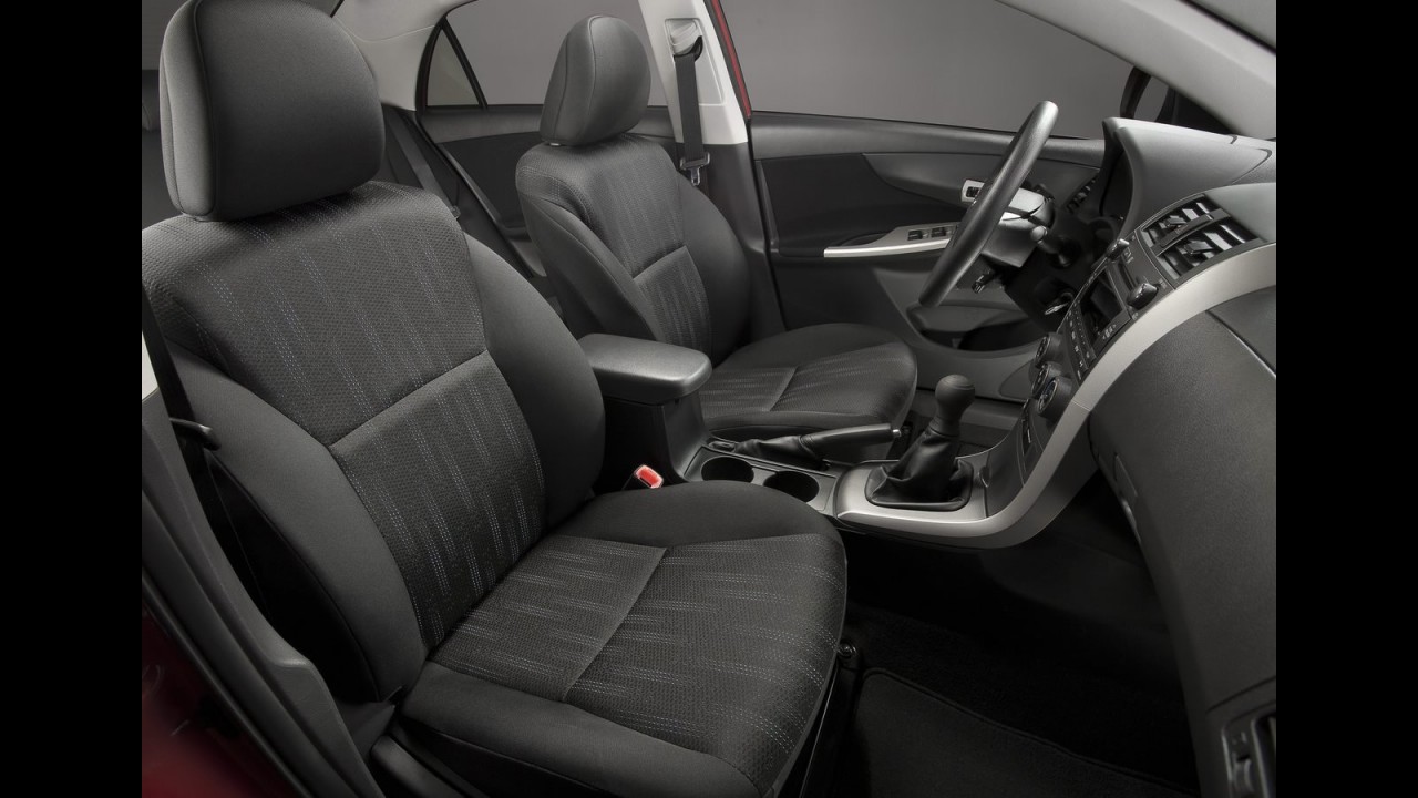 Toyota Corolla 2011-2012: Retoques do modelo da Europa chegam aos Estados Unidos