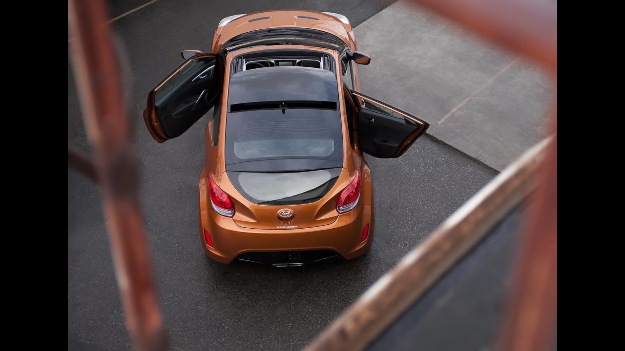 Detroit: Hyundai apresenta o coupé Veloster 2012 - Veja galeria de fotos