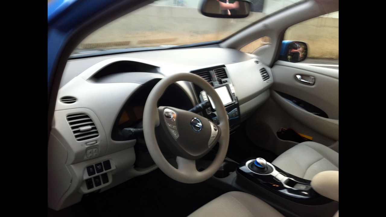 Impressões ao dirigir: Aceleramos o 100% elétrico Nissan LEAF em Interlagos a 150 km/h