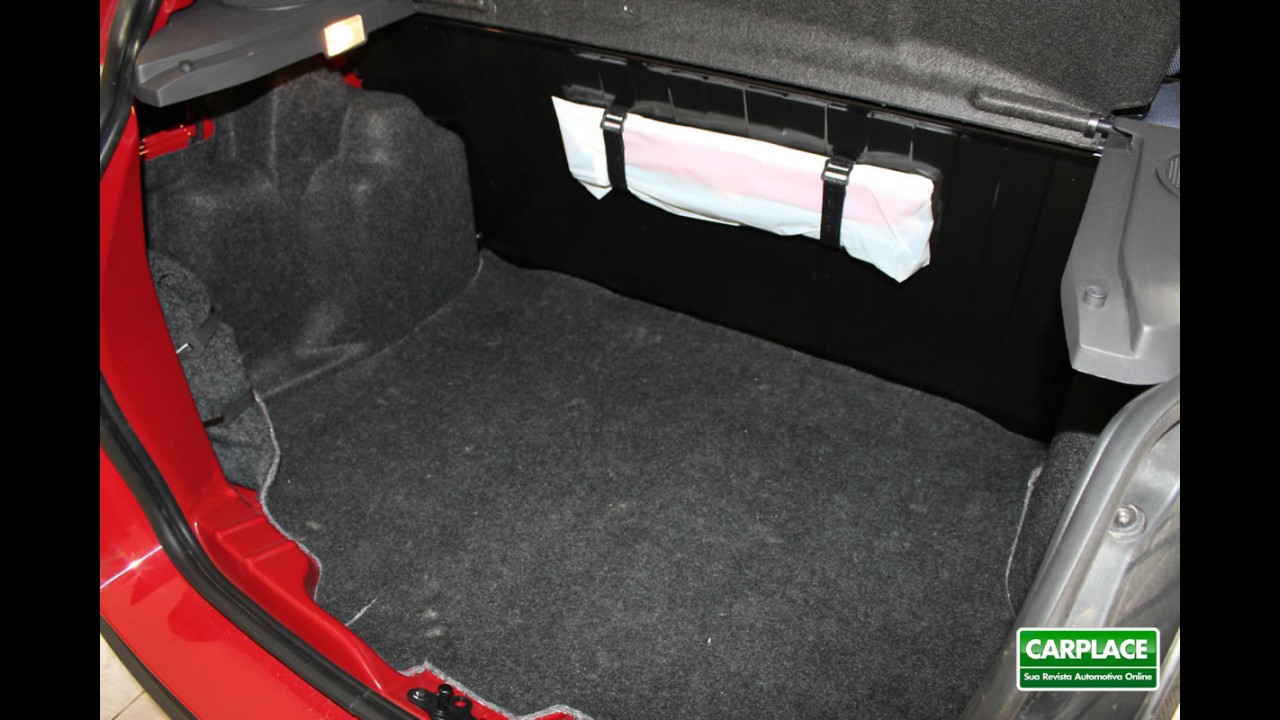Garagem CARPLACE: Detalhes do acabamento interno do Ford KA 2012