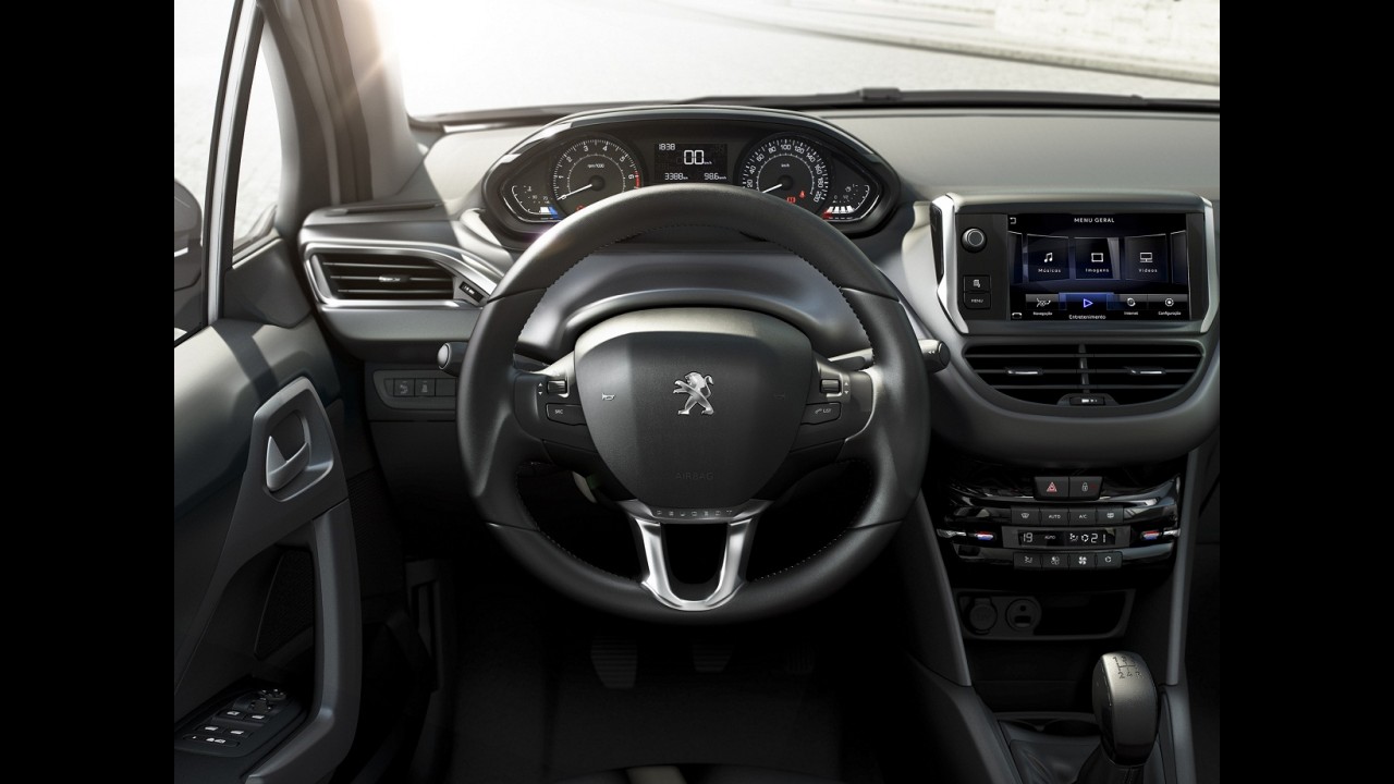 Peugeot já produziu mais de 300 mil unidades do 208