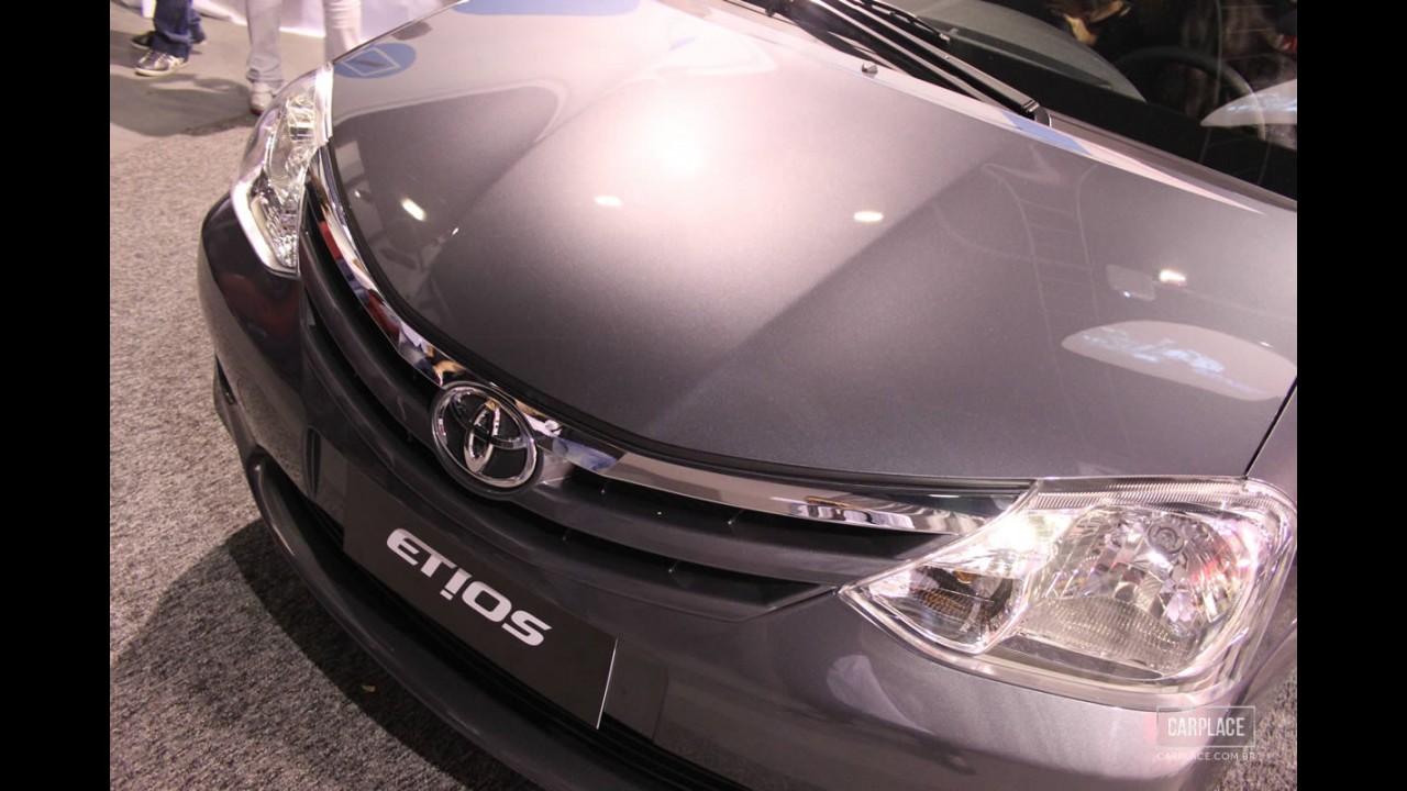 Novo Toyota Etios: Conhecemos ao vivo o novo popular japonês - Veja galeria de fotos
