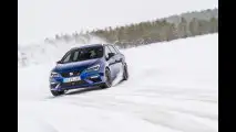 Seat, la prova del 4x4 sul ghiaccio