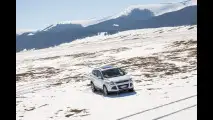 Guidare sulla neve: ecco le tecniche 