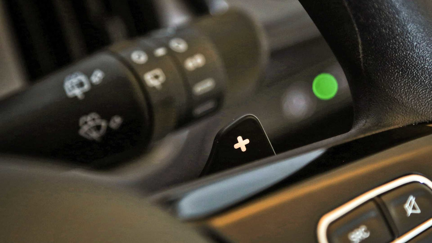 Comparativo Mobi Drive GSR x Etios X AT