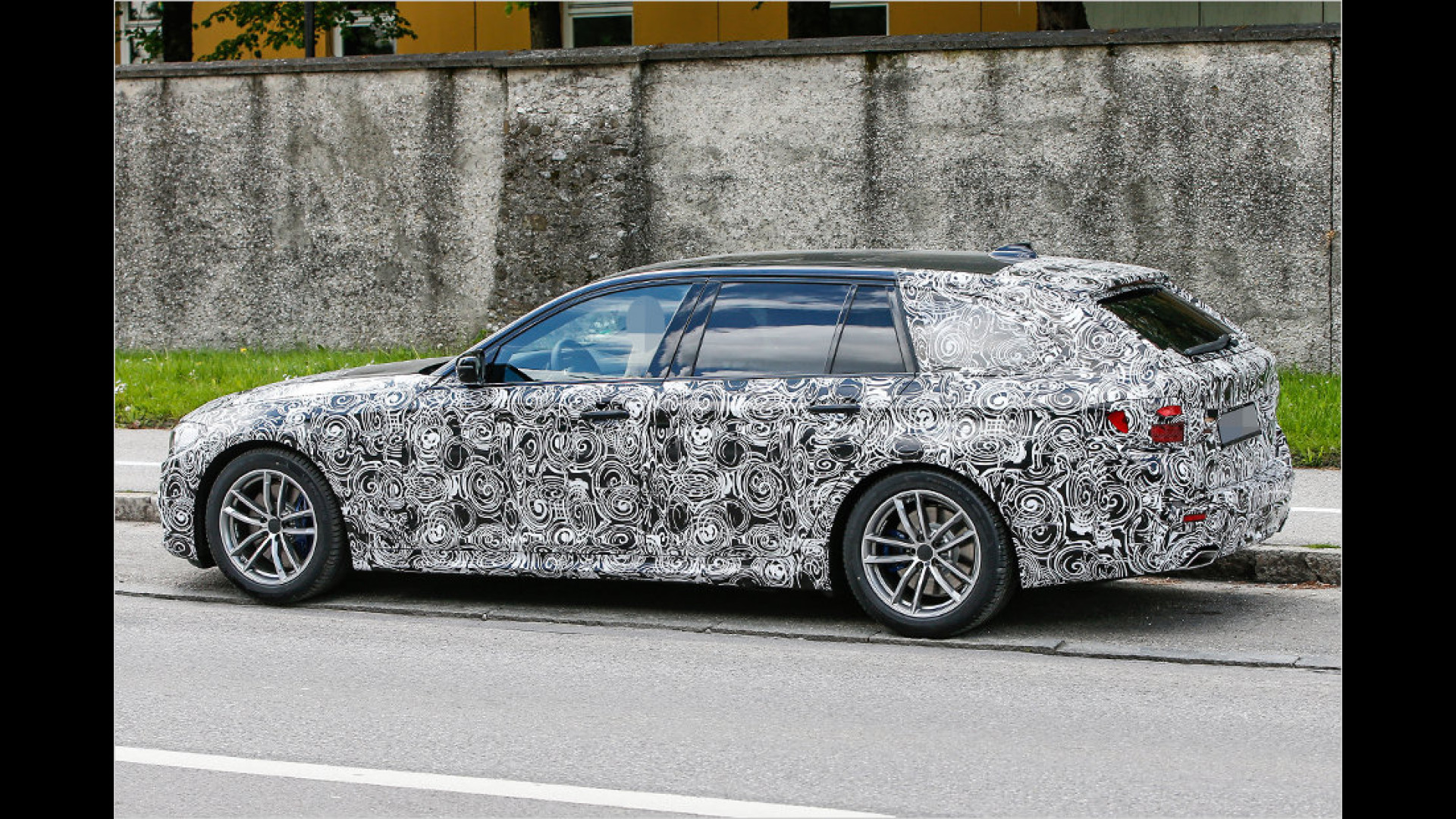 Hier fährt der neue 5erBMW Bilder