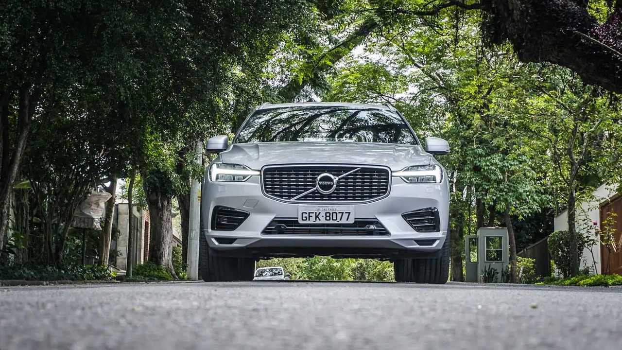 Volvo XC60 Híbrido x Diesel